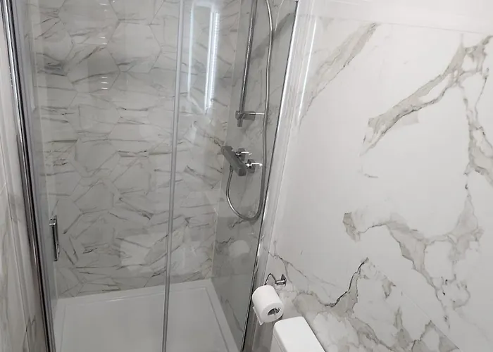 Apartment Deluxe Twin Or King Bed Near Airport & *